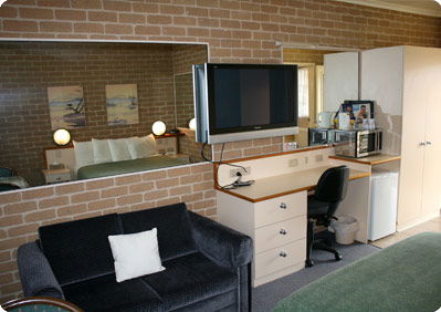 Grand Manor Motor Inn - Accommodation BNB 3