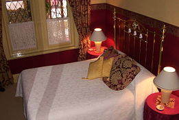 Triune House Bed And Breakfast - Accommodation BNB 0