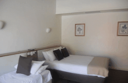 Burkes Hotel Motel - Accommodation BNB