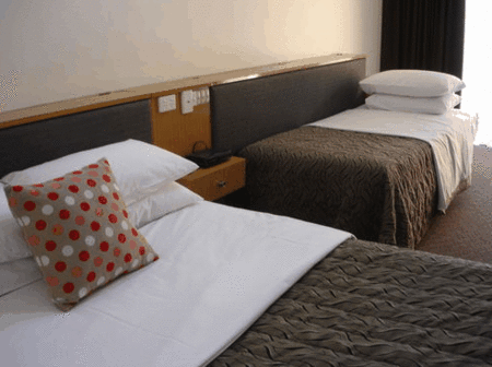 Burkes Hotel Motel - Accommodation BNB 2
