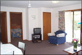 Lakes Jakaranda Holiday Units - Accommodation BNB 3