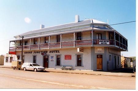 Grand Junction Hotel - Accommodation BNB 0