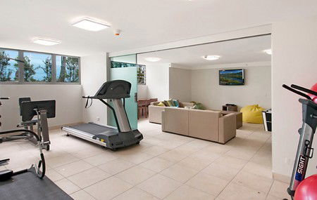 Fairshore Beachfront Apartments - Accommodation BNB 2