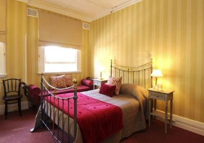 The Russell Hotel - Accommodation BNB 2
