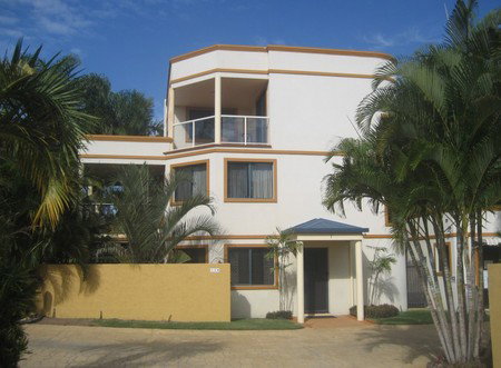 Urangan QLD Accommodation BNB