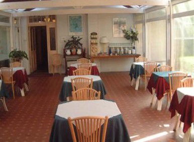 Mclaren Hotel - Accommodation BNB 1