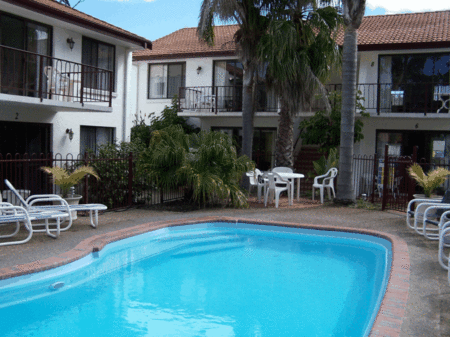 Peninsular Apartments - Accommodation BNB