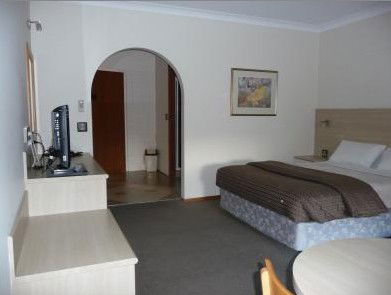 Hamiltons Townhouse Motel - Accommodation BNB 2