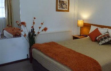 Colonial Lodge Motor Inn - Accommodation BNB 2