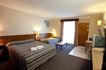 Golden West Motor Inn - Accommodation BNB 1