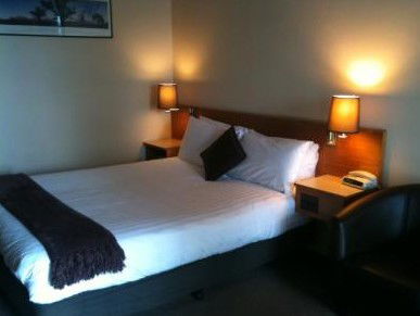 Golden West Motor Inn - Accommodation BNB 2