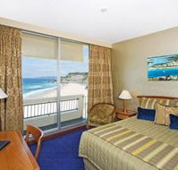 Quality Hotel Noahs on the Beach - Accommodation BNB