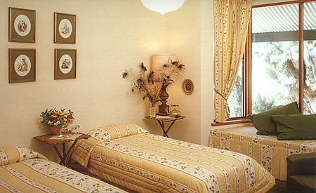 The Lodge Country House - Accommodation BNB 1