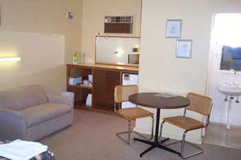 Belvedere Motel - Accommodation BNB 4