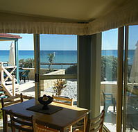 The Macs Beachfront Villas - Accommodation BNB
