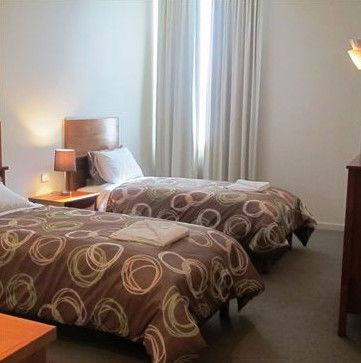 The Plough Hotel - Accommodation BNB 1