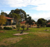 Lakes Entrance Country Cottages - Accommodation BNB