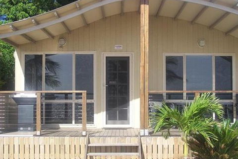 BIG4 Rollingstone Beach Caravan Resort - Accommodation BNB 1