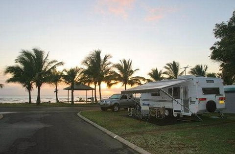 BIG4 Rollingstone Beach Caravan Resort - Accommodation BNB 5
