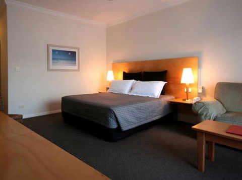 Comfort Inn The International - Accommodation BNB 2
