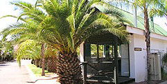 Desert Palms Resort - Accommodation BNB 2