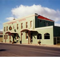National Hotel - Accommodation BNB