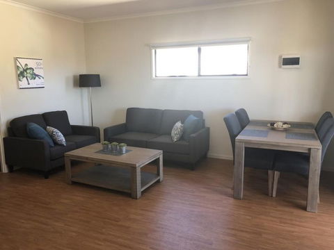 Sundowner Cabin And Tourist Park - Accommodation BNB 7