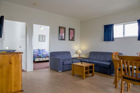 Sundowner Cabin And Tourist Park - Accommodation BNB 9
