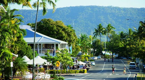 Macrossan House Boutique Holiday Apartments - Accommodation BNB 3