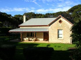 Dudley Villa - Accommodation BNB 0