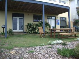 Victor Apartments - Cheri-On-Sea Apartment - Accommodation BNB 0