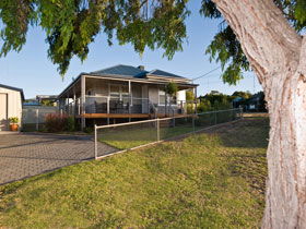 Serenity Holiday House - Accommodation BNB 0