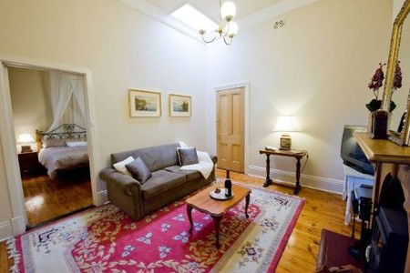 Trafalgar On The Strand - Accommodation BNB 1