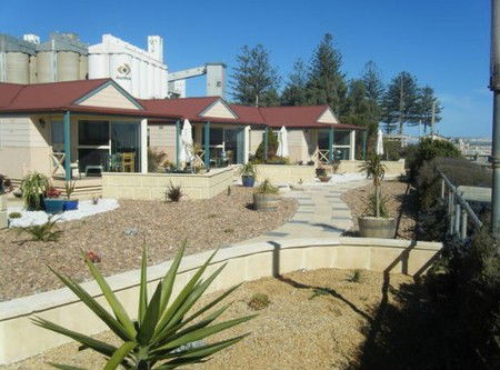 The Mac's Beachfront Villas - Accommodation BNB 1