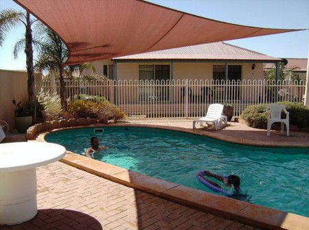 The Mac's Beachfront Villas - Accommodation BNB 2