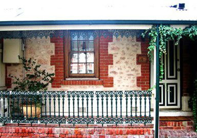 The Lion Cottage - Accommodation BNB 4