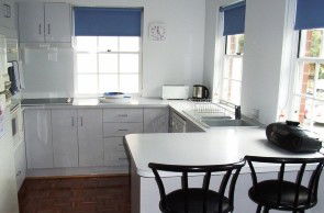 Lakeman Apartment - Accommodation BNB 1