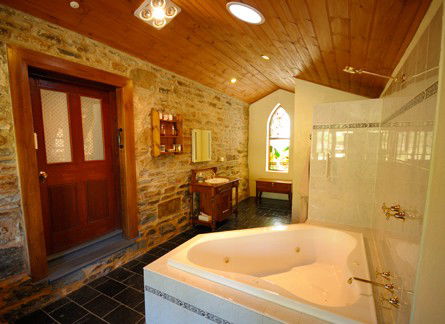 The Old Oak Bed And Breakfast - The Barn - Accommodation BNB 2