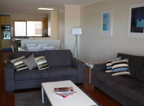 Moana Beach Holiday Apartments - Accommodation BNB 6