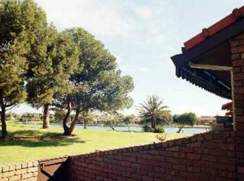 Lake Shore Apartment - Accommodation BNB 0