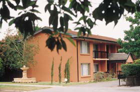 Village Apartments - Accommodation BNB 2