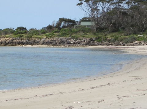 Wallaby Beach House - Accommodation BNB 1