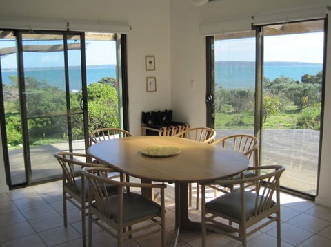 Wallaby Beach House - Accommodation BNB 5