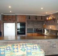 Three Hut Point Waterfront Accommodation - Accommodation BNB