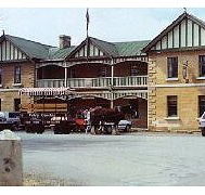 Man-O-Ross Hotel - Accommodation BNB