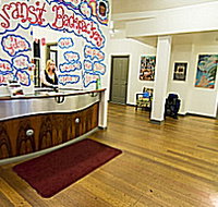 Transit Backpackers - Accommodation BNB