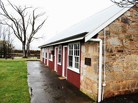 Ross Caravan Park & Heritage Cabins - Accommodation BNB 0