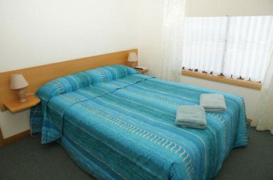 Sweetwater Villas - Accommodation BNB 4