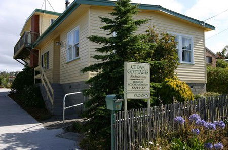 Cedar Cottages Blackmans Bay - Accommodation BNB 2