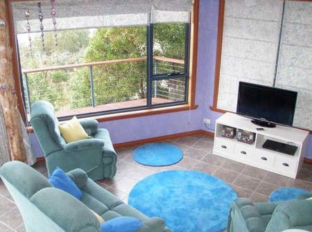 Larus Waterfront Cottage - Accommodation BNB 3
